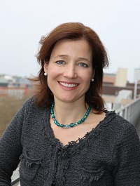 Dr-med-Miriam-Toennis